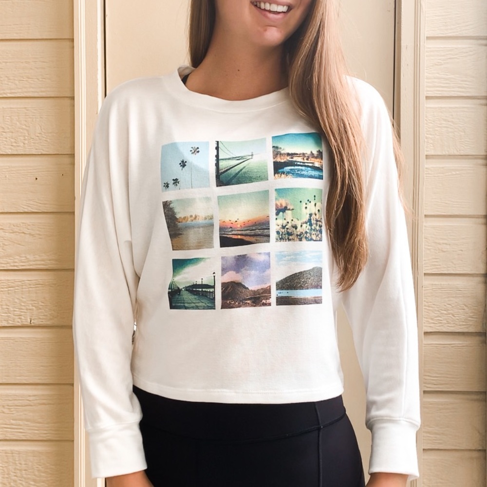 NWT Originality - Long Sleeve Travel Pic Collage
